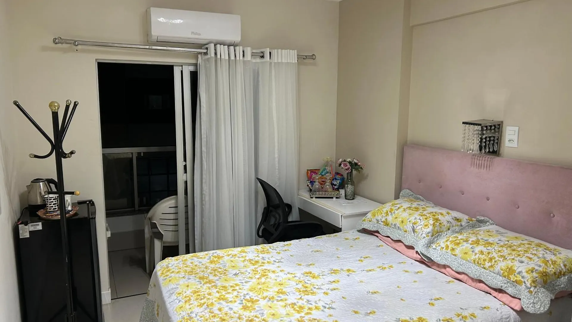 Beira Da Praia, Super Economico, Confortavel Balneário Camboriú Δωμάτια σε οικογενειακή κατοικία