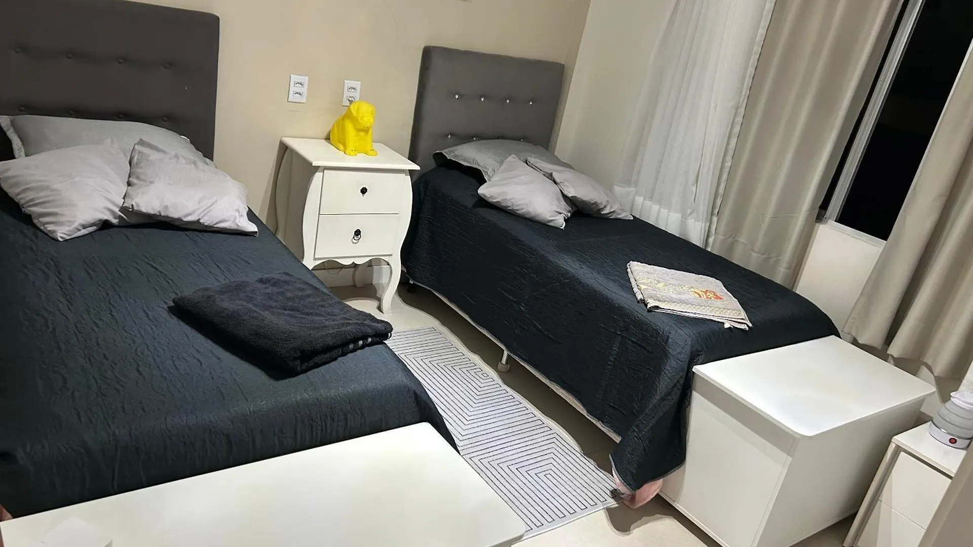 בית אירוח Balneário Camboriú Beira Da Praia, Super Economico, Confortavel