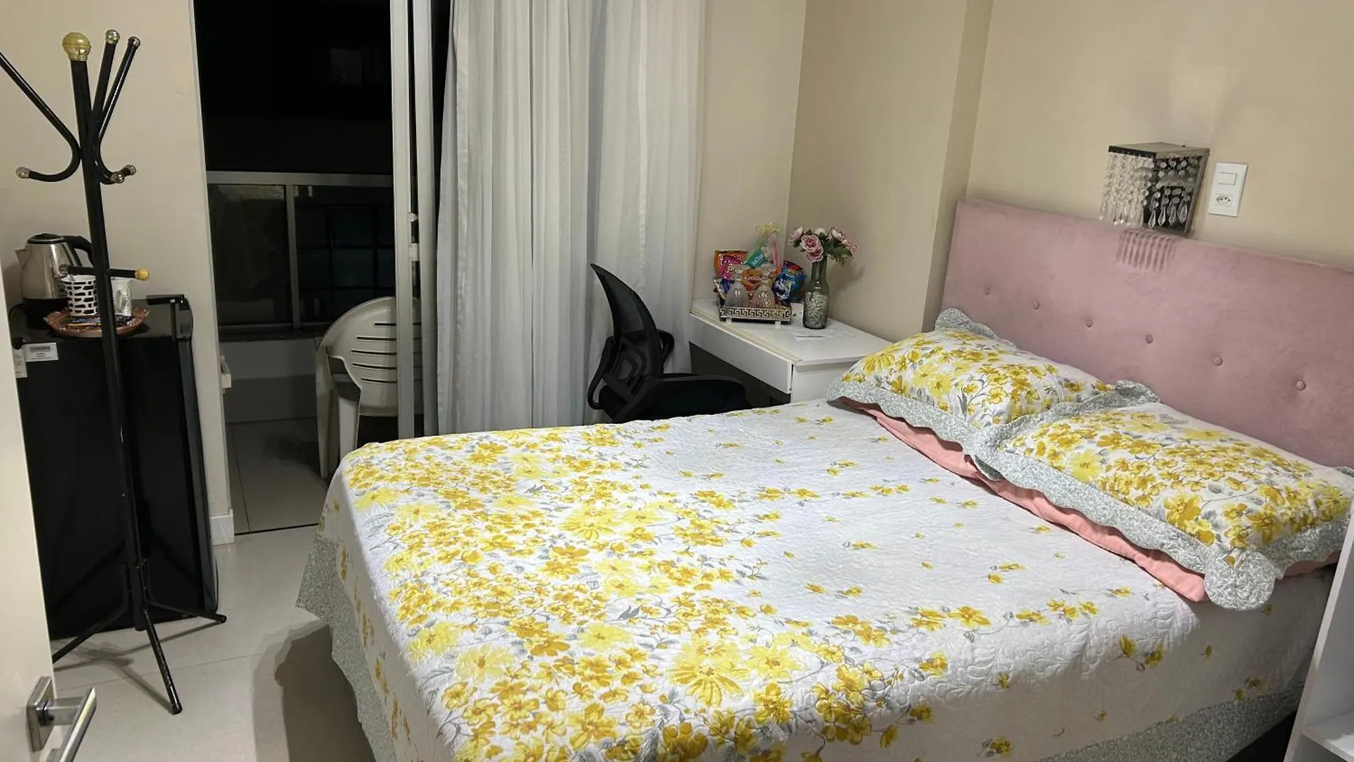בית אירוח Balneário Camboriú Beira Da Praia, Super Economico, Confortavel