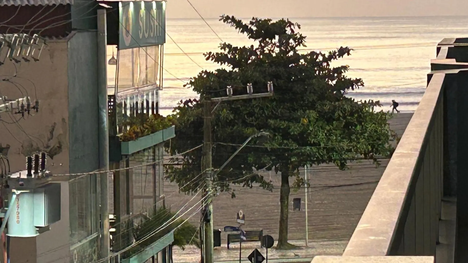 Beira Da Praia, Super Economico, Confortavel Balneário Camboriú